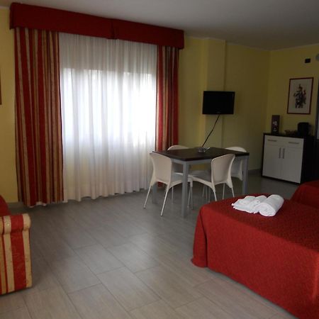 Residence San Prospero Garbagnate Milanese Habitación foto