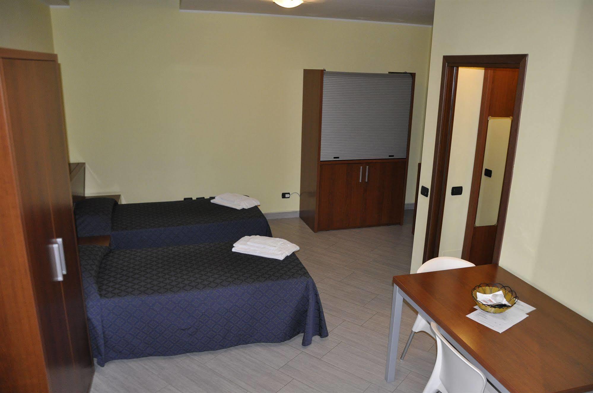 Residence San Prospero Garbagnate Milanese Exterior foto